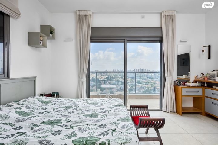 גג/ פנטהאוז, שמשון זליג, האירוס, ראשון לציון