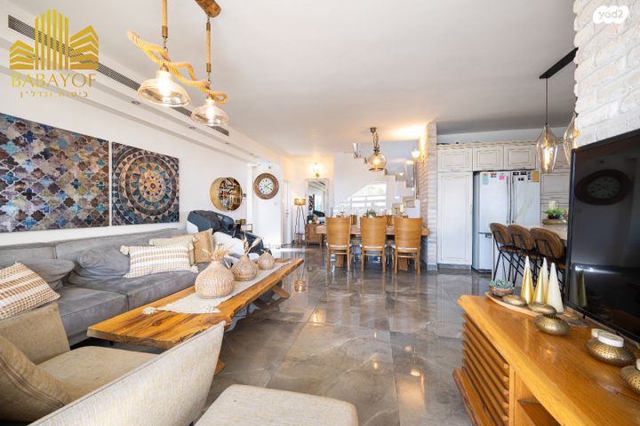 בית פרטי/ קוטג', הרותם, צמח השדה, מעלה אדומים