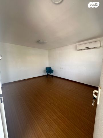 בית פרטי/ קוטג', משה חובב 59, נחל בקע, באר שבע