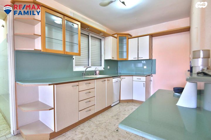 דירה, יגאל אלון 13, לב מוצקין, בנה ביתך, קרית מוצקין