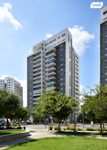 גג/ פנטהאוז, שמשון זליג, האירוס, ראשון לציון