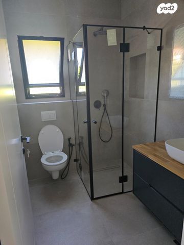 בית פרטי/ קוטג', בתרא, קצרין