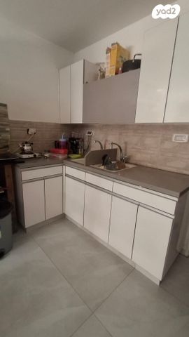 דירה, המעפילים, בית שמש