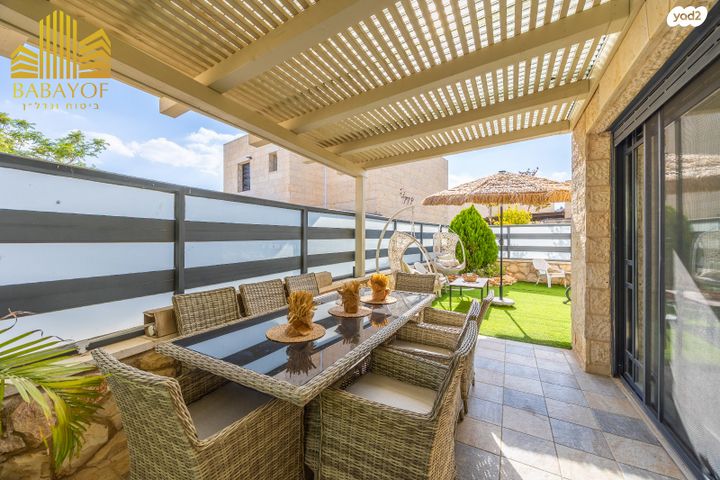 בית פרטי/ קוטג', הרותם, צמח השדה, מעלה אדומים