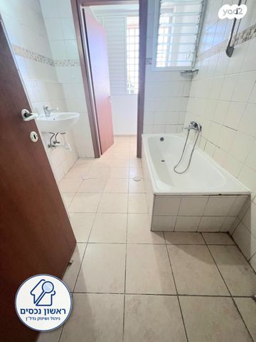 דירה, אחד העם, ראשון לציון