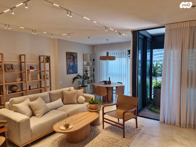 דירה, תוצרת הארץ, נחלת יצחק, תל אביב יפו