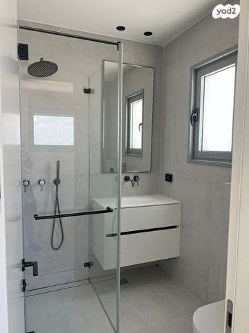 גג/ פנטהאוז, ראשון לציון 37, נתניה