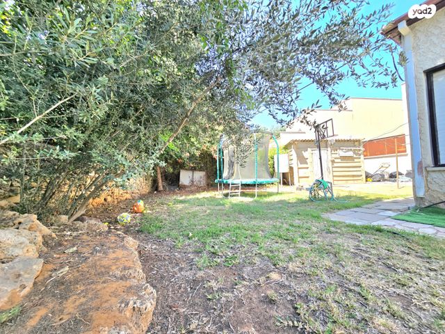 דו משפחתי, מצדה, רמת חן, רמת גן