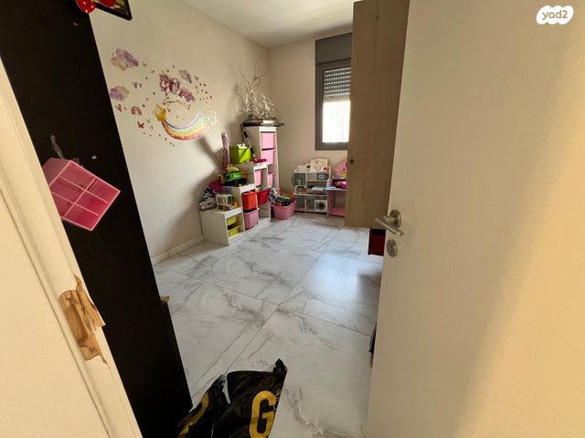 גג/ פנטהאוז, רבי ברכיה, נתיבות ישראל / רמת בית שמש ד-4, בית שמש