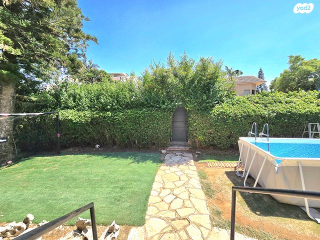 דו משפחתי, מצדה, רמת חן, רמת גן