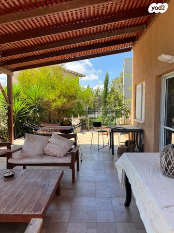 בית פרטי/ קוטג', החרוב, שקד, שקד