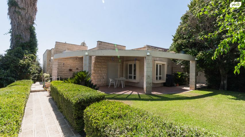 בית פרטי/ קוטג', מיתר / כרמית