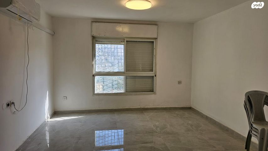 דירה, יוסף נדבה, פסגת זאב, ירושלים