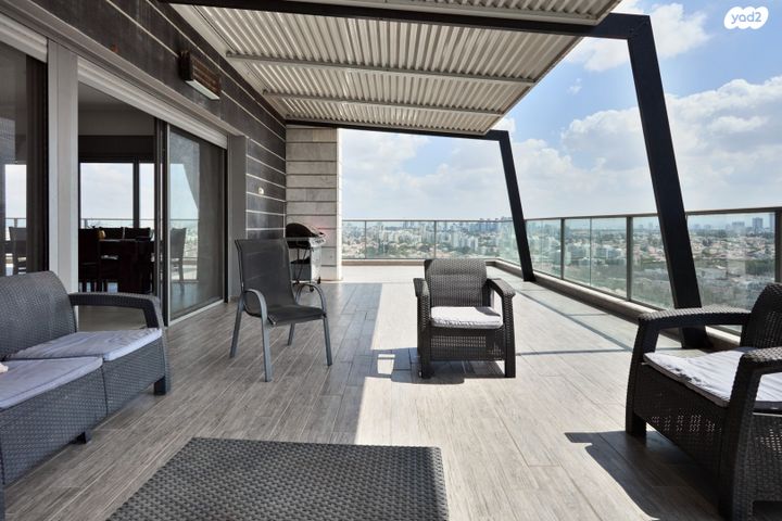 גג/ פנטהאוז, שמשון זליג, האירוס, ראשון לציון