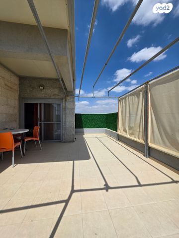 גג/ פנטהאוז