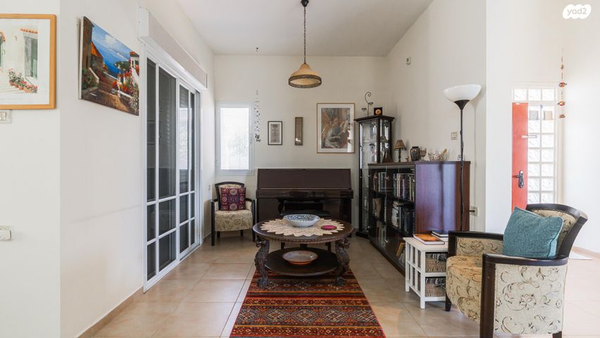 בית פרטי/ קוטג', מיתר / כרמית