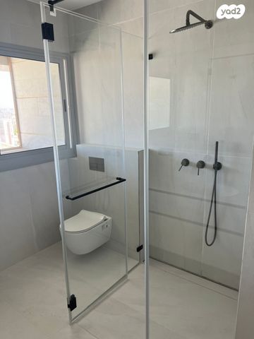 גג/ פנטהאוז, ראשון לציון 37, נתניה