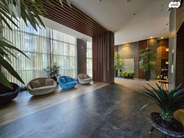 דירה, חיים חפר, הרקפות, ראשון לציון