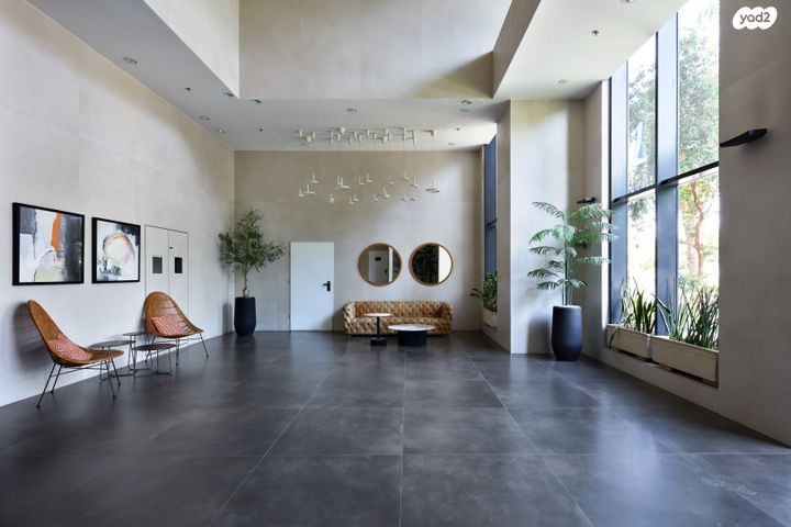 גג/ פנטהאוז, שמשון זליג, האירוס, ראשון לציון