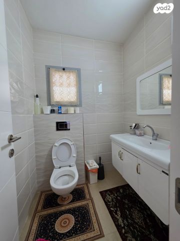 גג/ פנטהאוז, אופקים