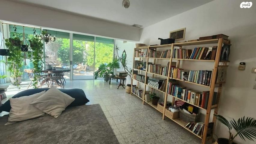 דו משפחתי, שלמה מילר, תקומה / קרית חזני, פתח תקווה