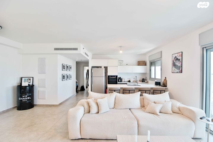 דירה, קרל פופר 11, נתניה