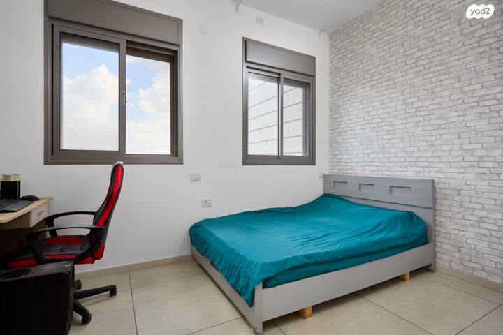 גג/ פנטהאוז, שמשון זליג, האירוס, ראשון לציון