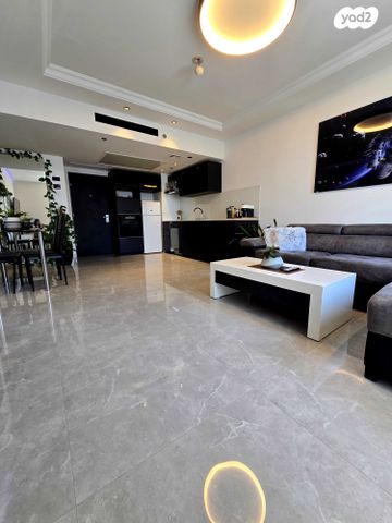 דירה, דרך מנחם בגין 3, בורסה, רמת גן