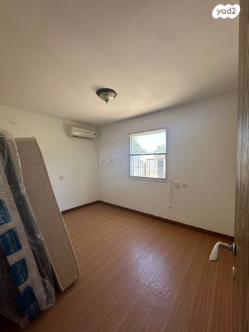 בית פרטי/ קוטג', משה חובב 59, נחל בקע, באר שבע