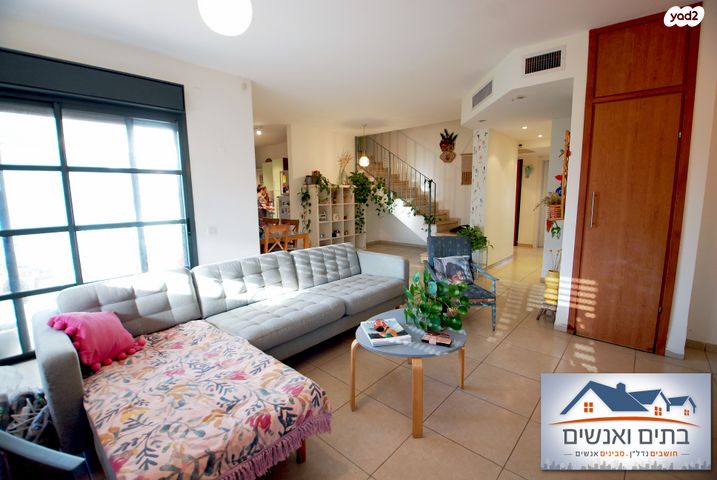 גג/ פנטהאוז, אודם, כפר יונה