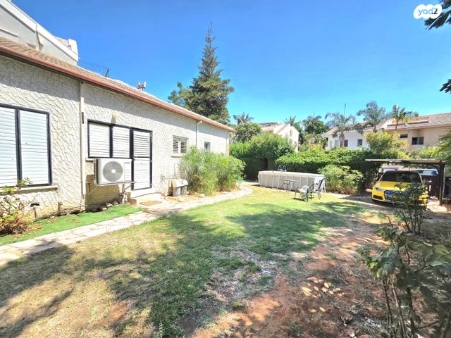 דו משפחתי, מצדה, רמת חן, רמת גן