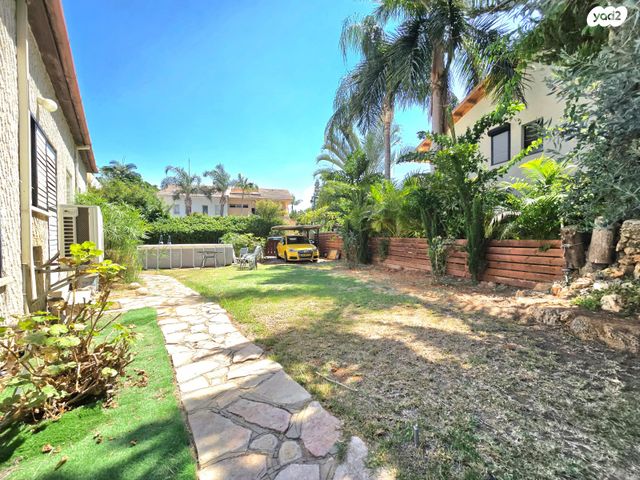 דו משפחתי, מצדה, רמת חן, רמת גן