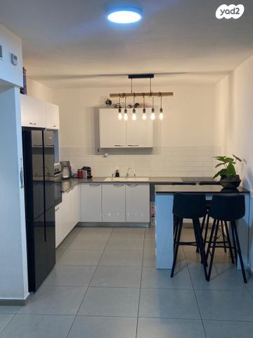 דירה, שדרות בן גוריון, פסגות אפק, ראש העין