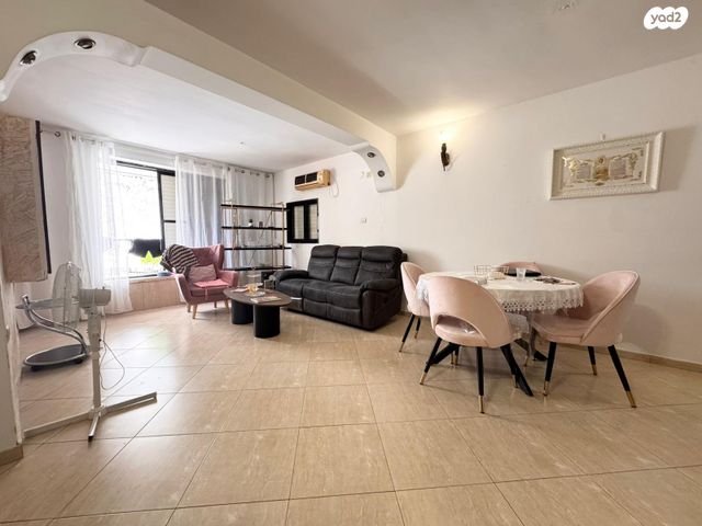 גיורא יוספטל 1