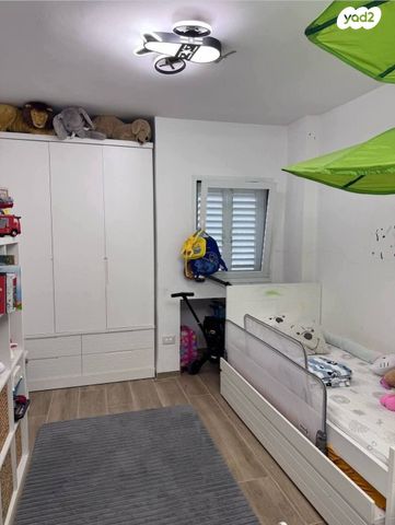 דירה, משה דיין, בן גוריון, חולון