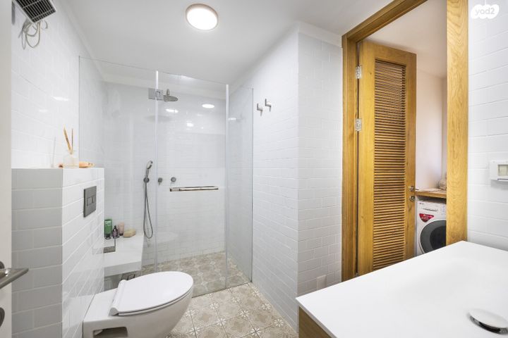 גג/ פנטהאוז, קורא הדורות, ארנונה, ירושלים