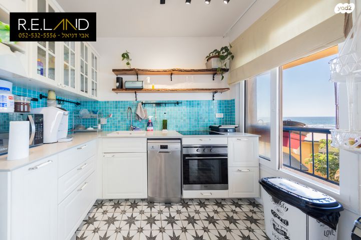 תיירות ונופש, שדרות רחבעם זאבי, חדרה