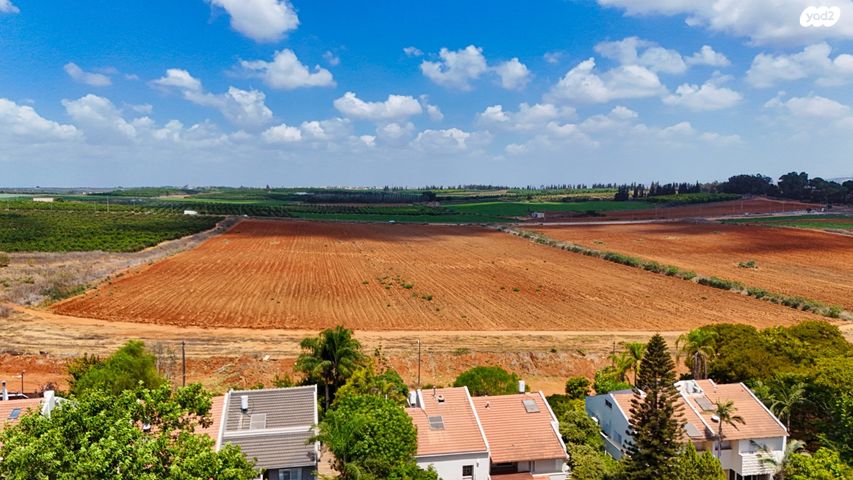 דו משפחתי, דבורה הנביאה 8, קפלן, בנה ביתך, כפר סבא