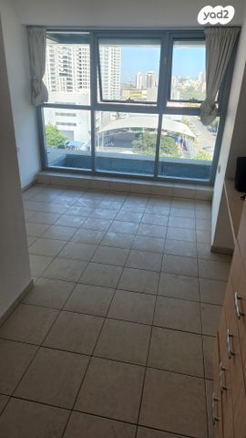 ז'בוטינסקי 50