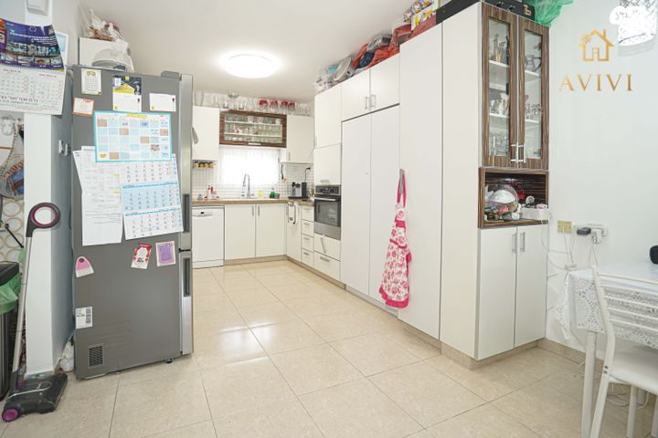 גג/ פנטהאוז, הדרים 28, שאר העיר, כפר יונה