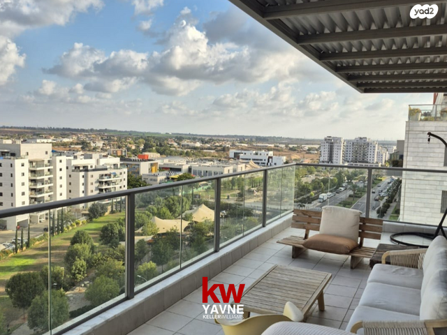 דופלקס, שדרות הרצל 6, נאות שמיר, יבנה