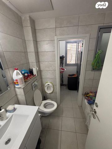 דירה, אהוד מנור, נווה זמר, רעננה