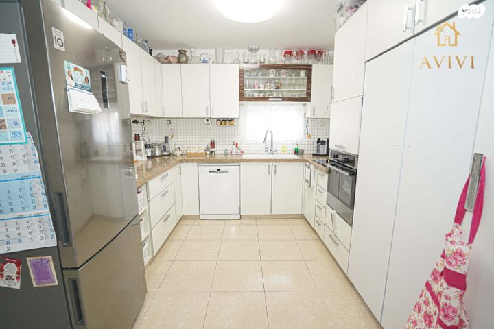 גג/ פנטהאוז, הדרים 28, שאר העיר, כפר יונה