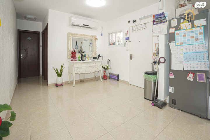 גג/ פנטהאוז, הדרים 28, שאר העיר, כפר יונה