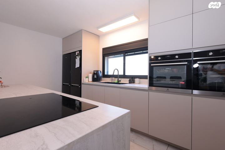 דו משפחתי, מרום כנען איביקור, צפת