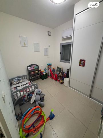 דירה, אהוד מנור, נווה זמר, רעננה