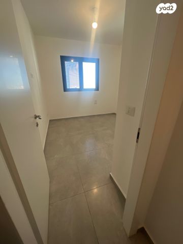 דירה, אריק איינשטיין 1, דרום חדש, פארק הים, בת ים