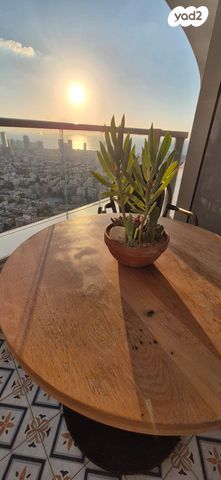 דירה, גרציאני יצחק 8, גני שרונה, קרית הממשלה, תל אביב יפו