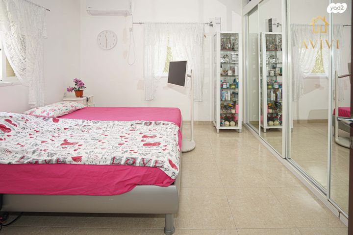 גג/ פנטהאוז, הדרים 28, שאר העיר, כפר יונה