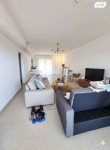 דירה, שדרות מנחם בגין, גבעת אולגה, חדרה